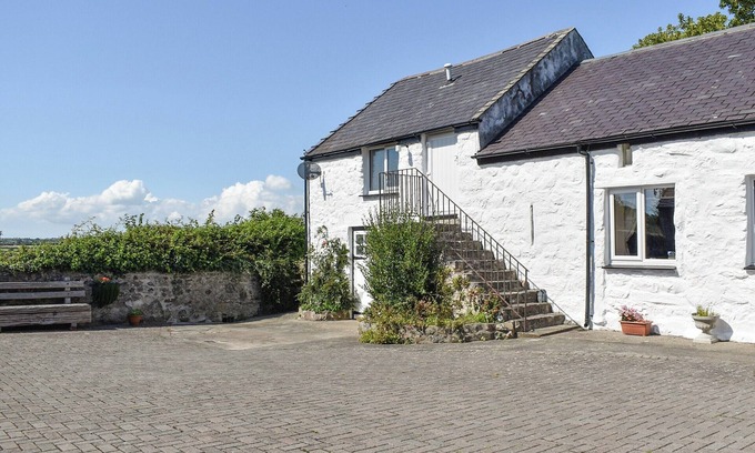 Brynsiencyn Cottage | UK40277 - Llys Elen Two
