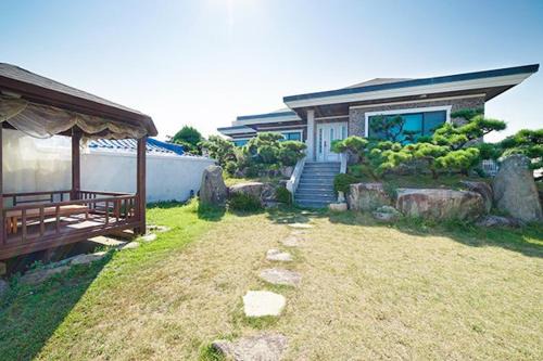 Dong-gu House | Ulsan Healing Dokchae Pension
