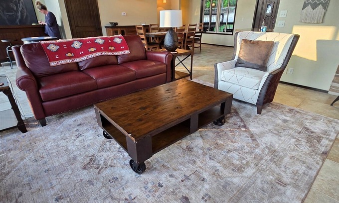 Mount Judea House | Ultimate Entertaining Modern Lodge Privacy & Views