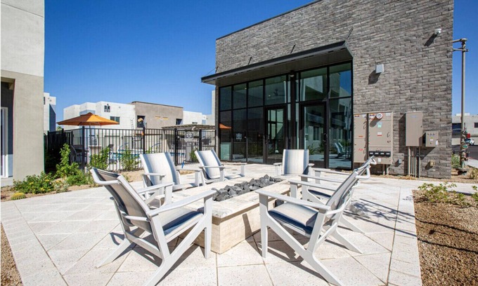 South Mountain Apartment | Ultimate Luxury Getaway: Poolside Paradise with Private Garage