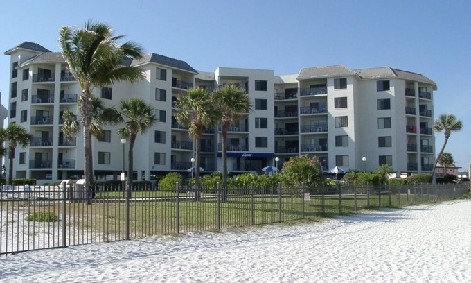 St. Pete Beach Condo | Ultimate St Pete Beach Front Rental Condo #405 * ASK about our $PECIAL$ *