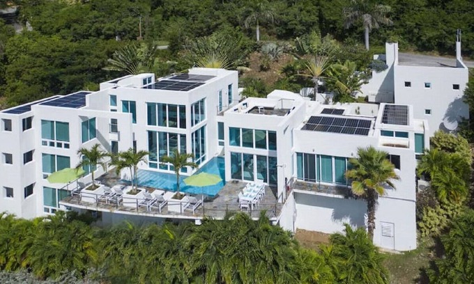 Estate Chocolate Hole and Great Cruz Bay Villa | Ultra Modern 5 Bedroom Home appeared on House Hunters Intl
