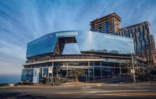Umhlanga Ridge Apartment | Umhlanga Arch - Ocean Views, Queen size bed plus free wifi