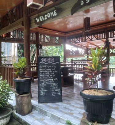 Bukit Lawang House | Umiyuki guesthouse and restaurant