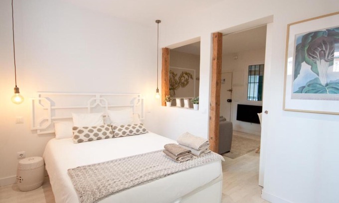 Embajadores Apartment | Un perfecto refugio en el centro de madrid