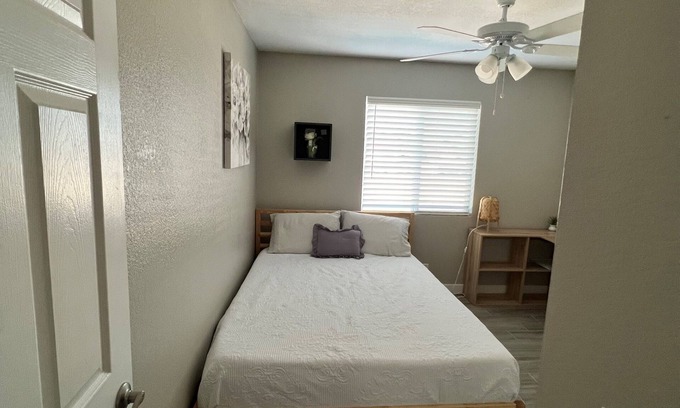 Chandler House | [UNAVAILABLE] Modern room in Chandler - 15 minutes from everything in Phoenix!