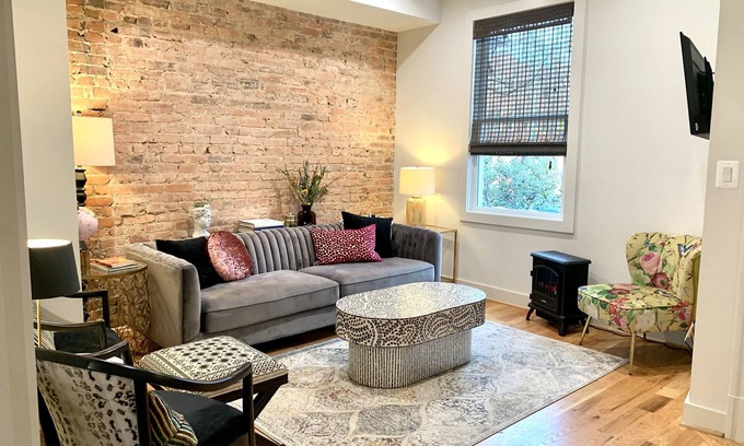 Northeast House | Unbeatable Location on The Hill
