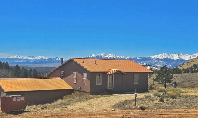 Westcliffe House | Unbelievable star gazing, awesome views. Great place for social distancing 😷