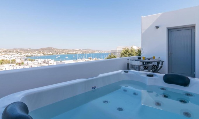 Adamas Apartment | Uncle's Luxury Jacuzzi