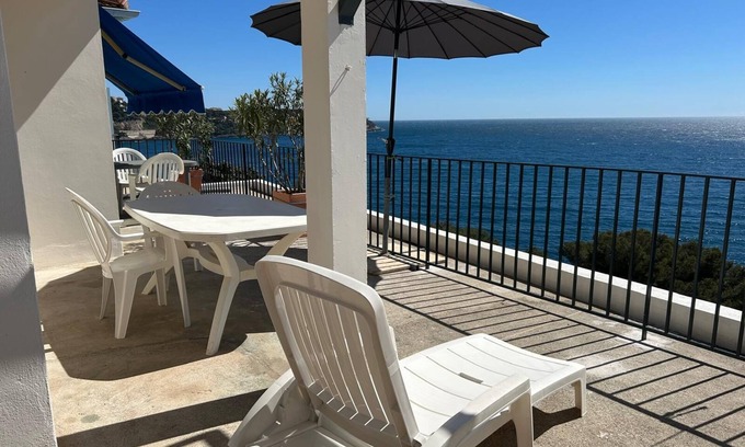French Riviera Condo | UNE Terrasse SUR LA Mera 10 mn à Pied de la mer et Très Calme