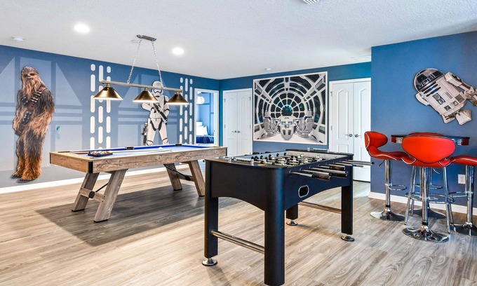 Four Corners House | Unforgettable themed 9BR House - Perfect for families!