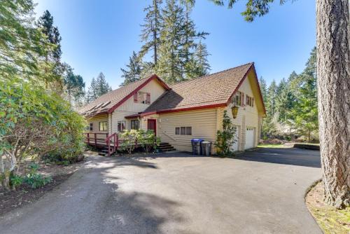 Union House | Union Vacation Rental with Golf Course Views!