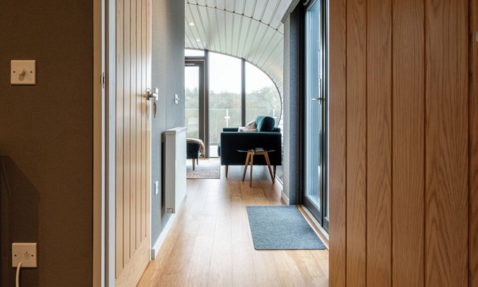 Enstone Apartment | Unique 1 BD Eco-Retreat in Old Chalford