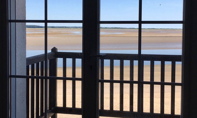 Le Crotoy Apartment | UNIQUE: Balcony with breathtaking views of the Bay of the Somme