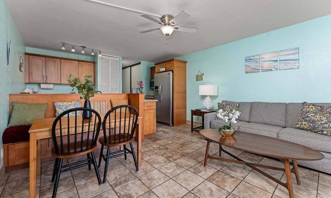 Kihei Condo | Unique beach-themed condo