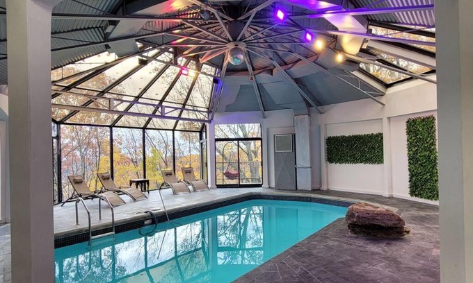 Sainte-Ann-des-Lacs House | Unique chalet with amazing view and indoor pool.
