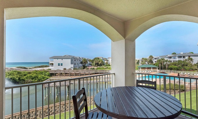 Santa Rosa Beach Condo | Unique Corner Condo | Free Beach Service | Large Balcony | Designated Beach Fron
