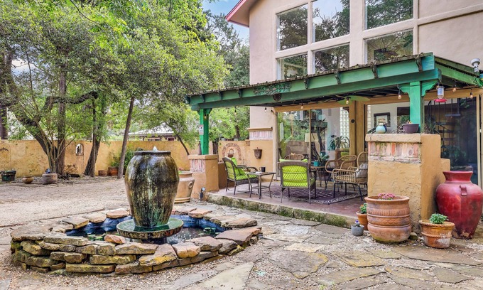 Hudson Bend Villa | Unique gated Villa with hot tub, mins from Lake Travis! Discounted boat rentals!