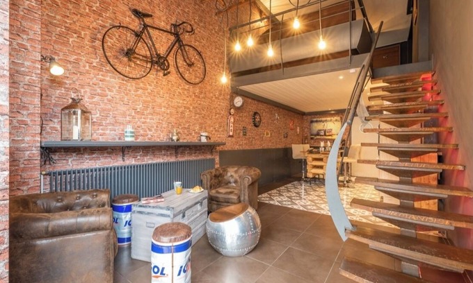 Le Puy-en-Velay Apartment | Unique industrial loft in city center 130m2, 3 bedrooms, ideal for a family