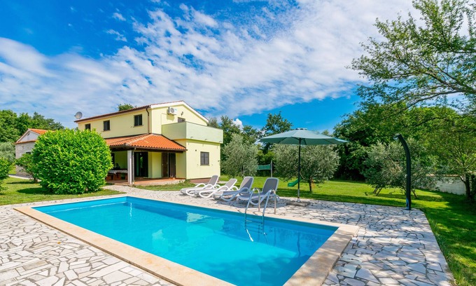 Pavicini Villa | Unique Istrian pool villa Fuma