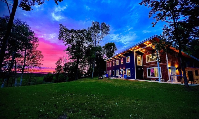 Ottertail Cabin | Unique Lake Cabin- Hot Tub, Sauna, Massage Chair, Ice Baths - SPA