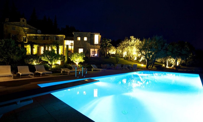 Le Rouret Villa | Unique mix of Provencal charm and cutting edge architecture near Valbonne