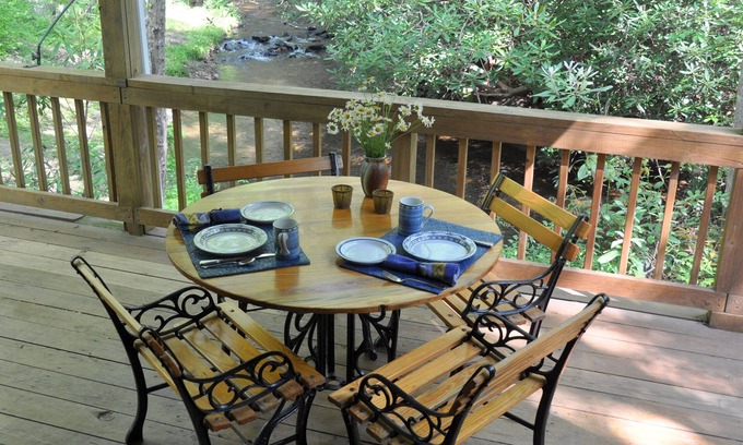 Tellico Plains Cabin | Unique Mountain Cabin on Coker Creek - Hot Tub, HDTV, AC, WiFi