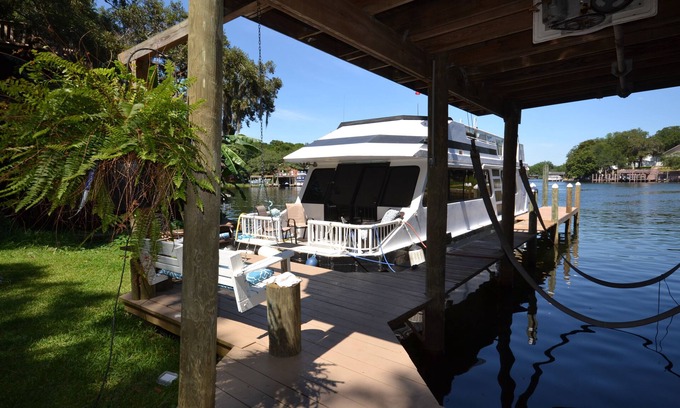 Ocean City Boat Rental | Unique Private newly renovated Houseboat on Bayou - Destin/Ft. Walton Beach