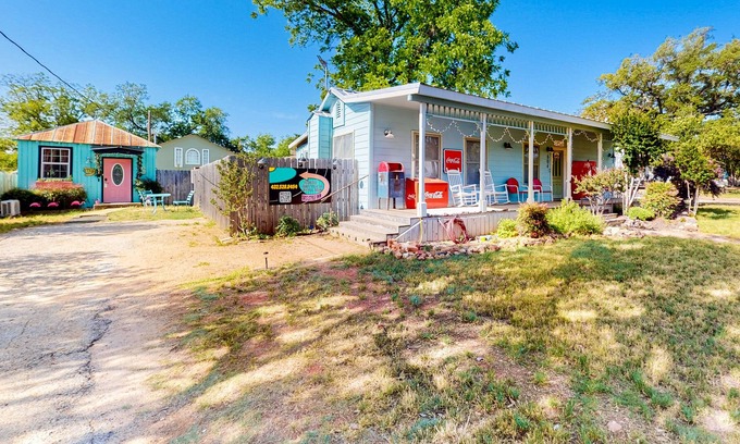 Llano Condo | Unique themed homes with full kitchens, central AC, patios, & W/Ds