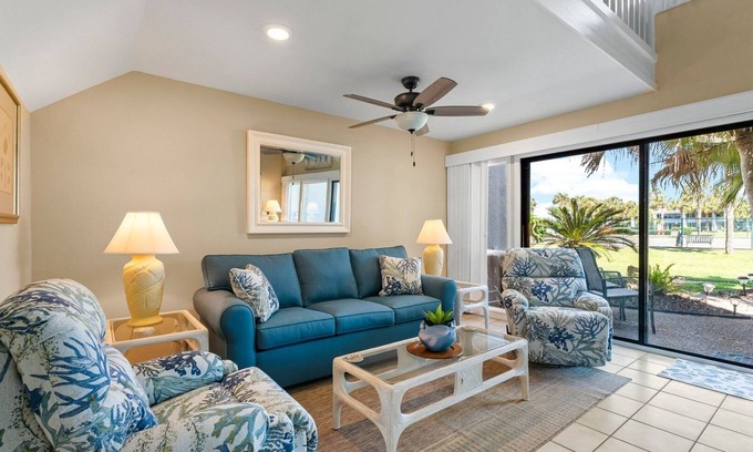 Kiska Beach Condo | Unit 14, Peaceful Palms, 2.5 Bedroom Beach Condo