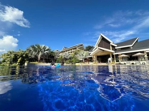 Yapak Apartment | Unit 306 Alta Vista de Boracay by David