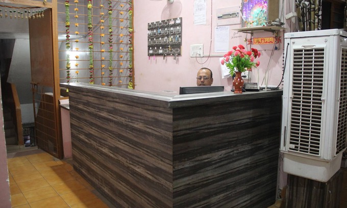 Jabalpur House | Unit 6 Beautiful and clean rooms to stay