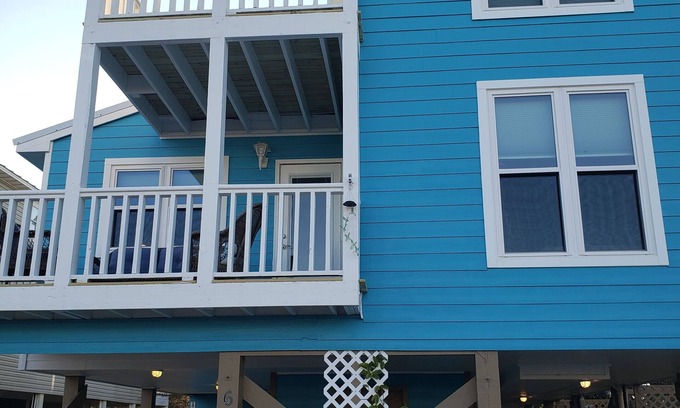 Fort Morgan Cottage | Unit A - 3 bedroom 2 bath unit with gulf and pool view.
