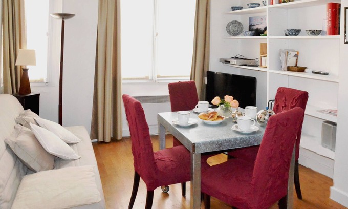 Sorbonne Apartment | UNIT004 Saint Michel (Harpe) 1 bedroom apartment 3 pax