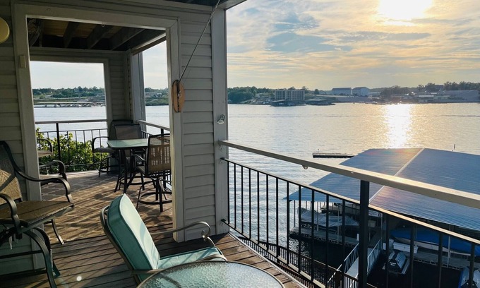 Osage Beach Condo | Unmatchable View & Super Convenient Location