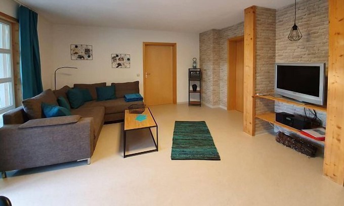 Gemarkung Tieringen Apartment | Untere Ferienwohnung, 70qm, Terrasse, 1 Schlafzimmer, max. 3 Personen