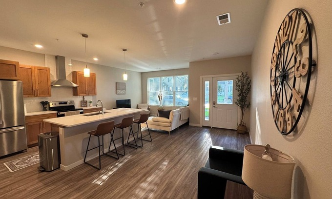 Roosevelt House | Unwind in Style at Fargo's Hidden Gem! #102