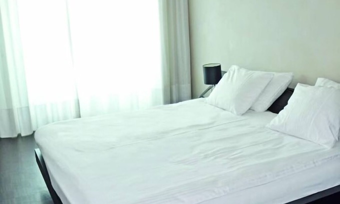 Monster Hotel | Unwind Near the Sea — Pet-Friendly Beach Access & Free Parking Included