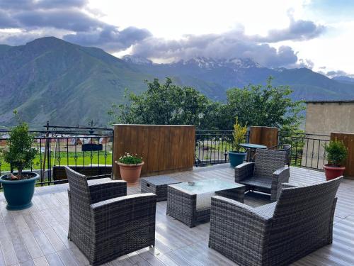 Stepantsminda Apartment | UP Holiday Home