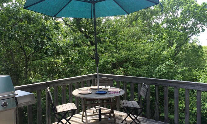 Aquinnah House | Up-Island Treehouse with Roofdeck and Waterviews