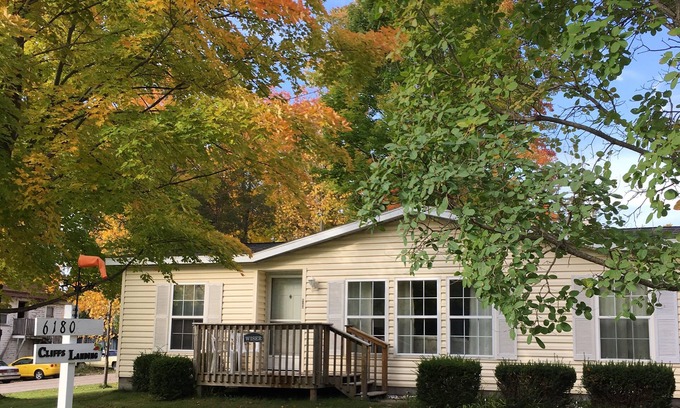 Indian River House | Up-North retreat in the heart of beautiful Indian River, MI