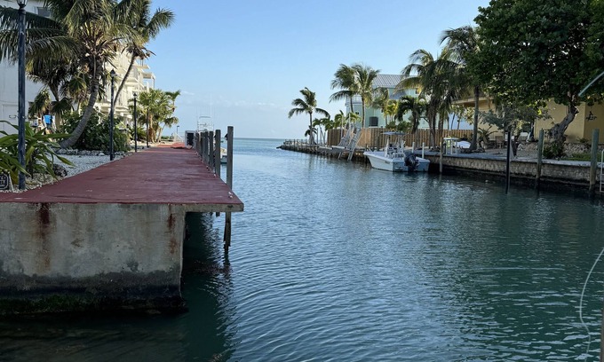Marathon House | Updated 1 bedroom/1 bathroom canal front duplex