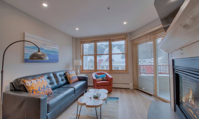 River Run Condo | Updated-All New- Ski Slope View-Close to Gondola and Town