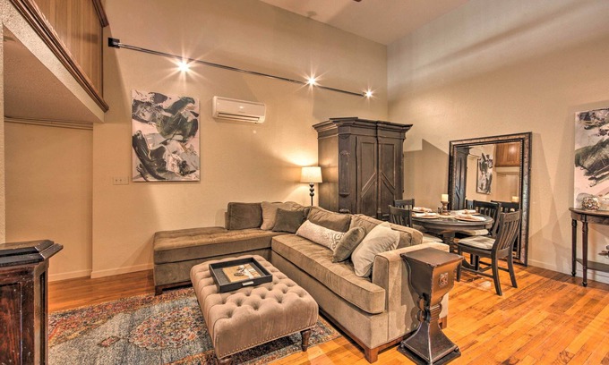 Marshall Apartment | Updated Apartment in Historic Dtwn Marshall!