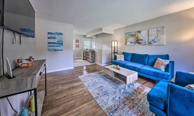 Pauline House | Updated Capital Suite < 3 Mi to Dtwn Topeka!