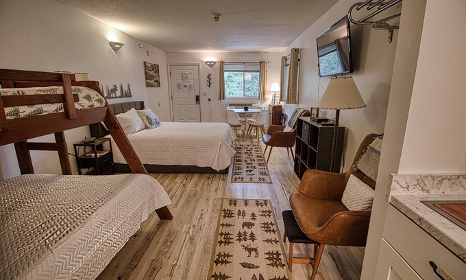 Bellaire Condo | Updated Golf and Ski Condo Sleeps 5 by Shanty Creek, 5610 Shanty Creek Rd