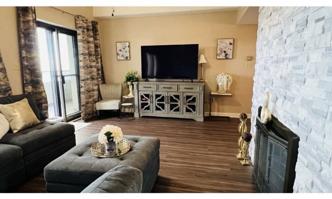 Sugar Mountain Condo | ❤️ Updated Grandfather Mountain View 2bd 2 bth Condo at SugarTop Resort Top Floor
