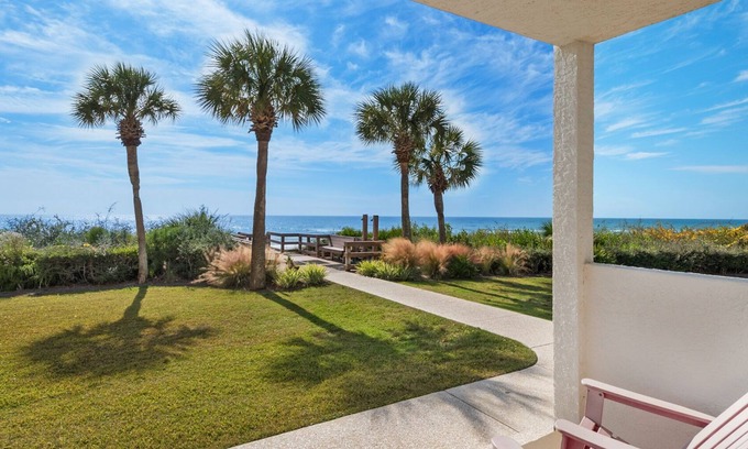 Seagrove Beach Condo | Updated Gulf Front in Seagrove, Direct Sunset View + Free Attraction Tickets!