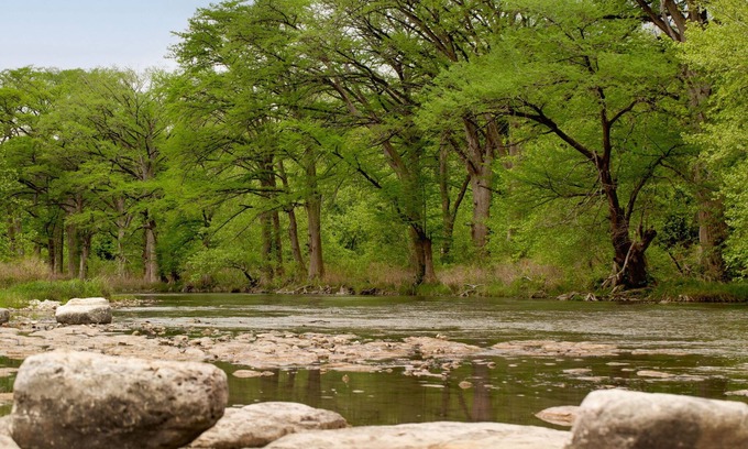 New Braunfels House | Updated Home on the Guadalupe River Beach and Tubing Haven!