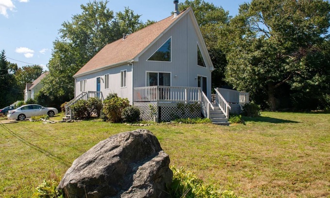 Narragansett House | Updated Home with Passes to Kelly Beach